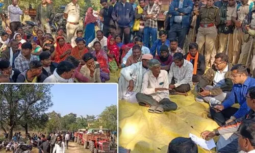 नवेगांव Tiger Reserve में ग्रामीणों ने विरोध प्रदर्शन किया, अपने मूल गांव लौटने की मांग की