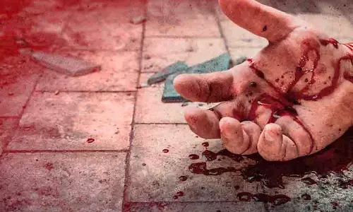 Mumbai: विक्रोली कंस्ट्रक्शन साइट पर 47 साल के मजदूर की गिरकर मौत Mumbai: विक्रोली कंस्ट्रक्शन साइट पर 47 साल के मजदूर की गिरकर मौत