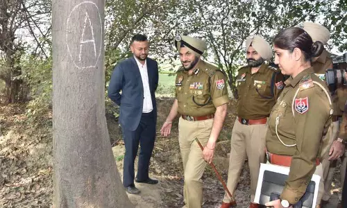 Amritsar: माखन सिंह मर्डर केस, वेरका बाईपास एनकाउंटर में शूटर घायल Amritsar: माखन सिंह मर्डर केस, वेरका बाईपास एनकाउंटर में शूटर घायल