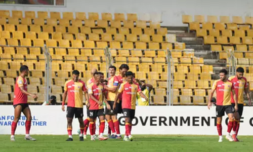 AIFF सुपर कप: ईस्ट बंगाल ने पंजाब FC को 3-1 से हराकर फाइनल में जगह बनाई AIFF सुपर कप: ईस्ट बंगाल ने पंजाब FC को 3-1 से हराकर फाइनल में जगह बनाई
