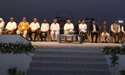सीएम भूपेंद्र पटेल ने कच्छ के धोरडो में रणोत्सव 2025-26 का किया उद्घाटन सीएम भूपेंद्र पटेल ने कच्छ के धोरडो में रणोत्सव 2025-26 का किया उद्घाटन