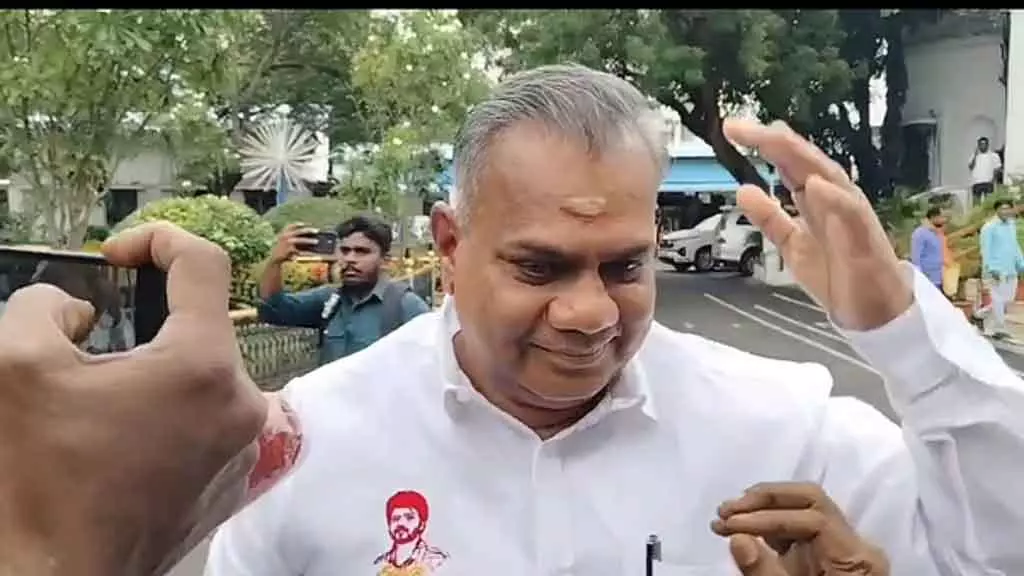 विजय की रोड रैली के लिए पुडुचेरी के CM से फिर से अनुमति मांगी गई विजय की रोड रैली के लिए पुडुचेरी के CM से फिर से अनुमति मांगी गई