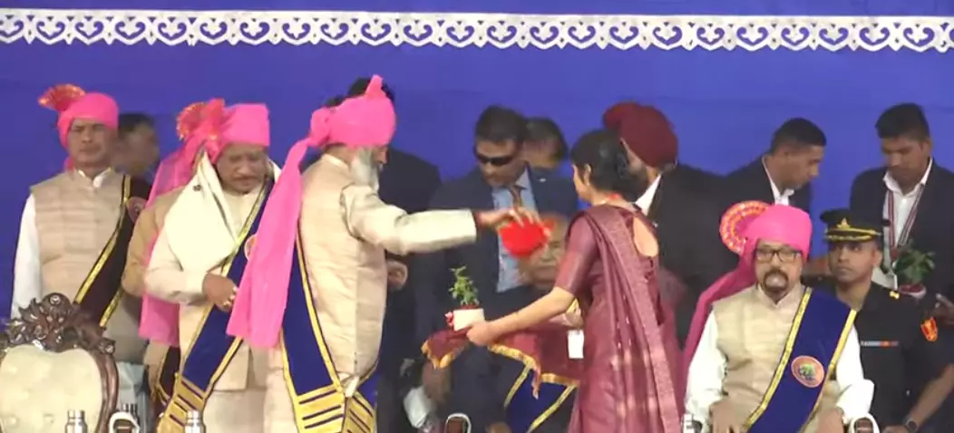 अटल बिहारी वाजपेयी विश्वविद्यालय के दीक्षांत समारोह में शामिल हुए CM साय अटल बिहारी वाजपेयी विश्वविद्यालय के दीक्षांत समारोह में शामिल हुए CM साय