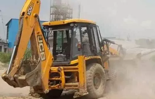 Haridwar: प्रशासन ने सरकारी भूमि को किया मुक्त, तीन अवैध निर्माण सील Haridwar: प्रशासन ने सरकारी भूमि को किया मुक्त, तीन अवैध निर्माण सील