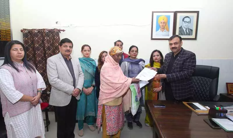 जालंधर में स्वास्थ्य विभाग ने दिव्यांगों के लिए 769 UDID जारी किए जालंधर में स्वास्थ्य विभाग ने दिव्यांगों के लिए 769 UDID जारी किए
