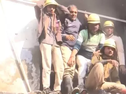 करतारपुरा इंडस्ट्रियल एरिया में आइसक्रीम फैक्ट्री में भीषण आग लग गई करतारपुरा इंडस्ट्रियल एरिया में आइसक्रीम फैक्ट्री में भीषण आग लग गई