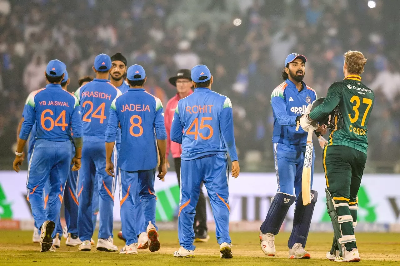 2nd ODI: मार्कराम की लीड में SA ने सीरीज़ बराबर की, भारत चार विकेट से पराजित 2nd ODI: मार्कराम की लीड में SA ने सीरीज़ बराबर की, भारत चार विकेट से पराजित
