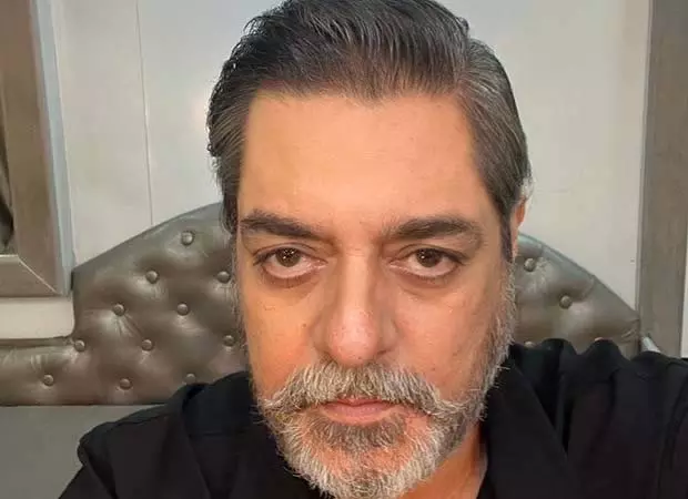 Chandrachur Singh अपनी पुश्तैनी हवेली पर विवाद के बीच अलीगढ़ पहुंचे Chandrachur Singh अपनी पुश्तैनी हवेली पर विवाद के बीच अलीगढ़ पहुंचे