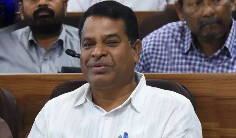 रंगारेड्डी जिले के भूमि रिकॉर्ड और श्रीनिवास पर ACB का छापा रंगारेड्डी जिले के भूमि रिकॉर्ड और श्रीनिवास पर ACB का छापा