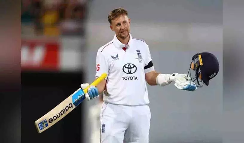 Joe Root ने ऑस्ट्रेलिया में अपना पहला शतक जड़कर इंग्लैंड को बचाया Joe Root ने ऑस्ट्रेलिया में अपना पहला शतक जड़कर इंग्लैंड को बचाया