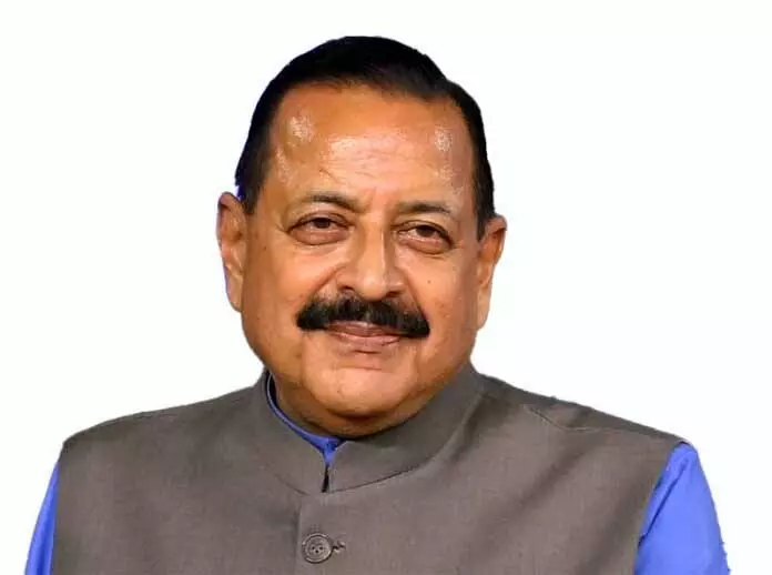 Dr Jitendra ने लोकसभा को ‘गगनयान’ मिशन के लिए सफल पैराशूट एयरड्रॉप ट्रायल के बारे में जानकारी दी Dr Jitendra ने लोकसभा को ‘गगनयान’ मिशन के लिए सफल पैराशूट एयरड्रॉप ट्रायल के बारे में जानकारी दी