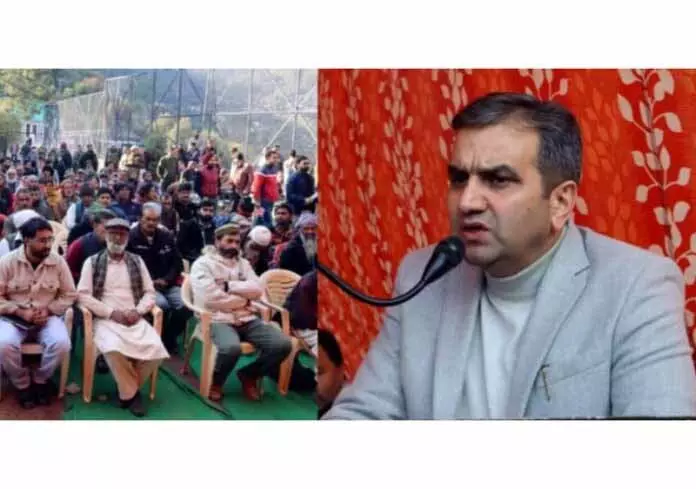 DC Ramban ने कांगा में लोक शिकायत निवारण शिविर लगाया DC Ramban ने कांगा में लोक शिकायत निवारण शिविर लगाया