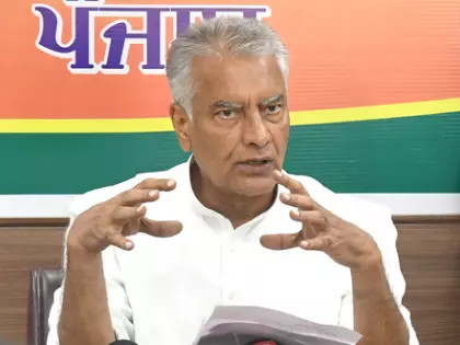 AAP पुलिस का गलत इस्तेमाल करके पंजाब चुनाव चुराने की तैयारी में: BJP AAP पुलिस का गलत इस्तेमाल करके पंजाब चुनाव चुराने की तैयारी में: BJP