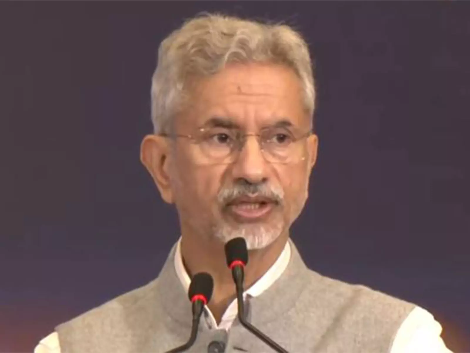 विदेश मंत्री Jaishankar ने ओमानी समकक्ष अलबुसैदी से टेलीफोन पर बातचीत की विदेश मंत्री Jaishankar ने ओमानी समकक्ष अलबुसैदी से टेलीफोन पर बातचीत की