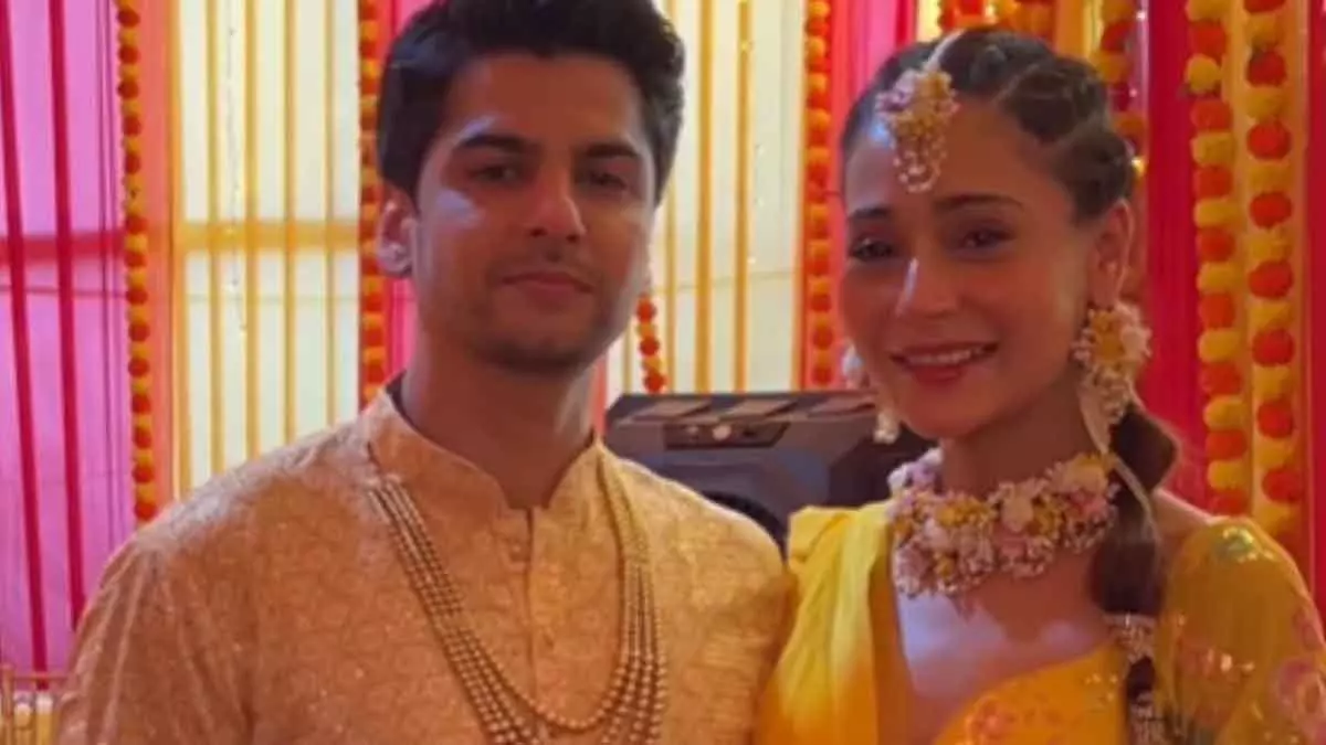 रामायण के लक्ष्मण की बहू बनेंगी मुस्लिम एक्ट्रेस Gauhar Khan रामायण के लक्ष्मण की बहू बनेंगी मुस्लिम एक्ट्रेस Gauhar Khan