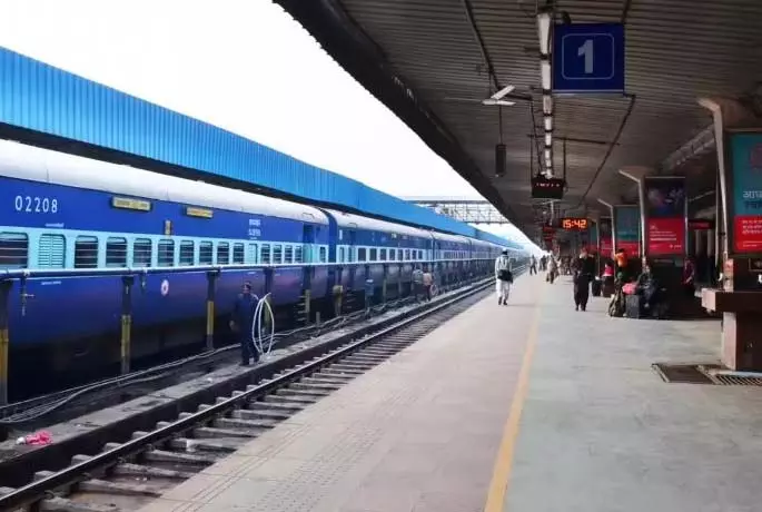 Nagpur समेत 13 बड़े स्टेशनों पर प्लेटफॉर्म टिकट नहीं मिलेंगे Nagpur समेत 13 बड़े स्टेशनों पर प्लेटफॉर्म टिकट नहीं मिलेंगे