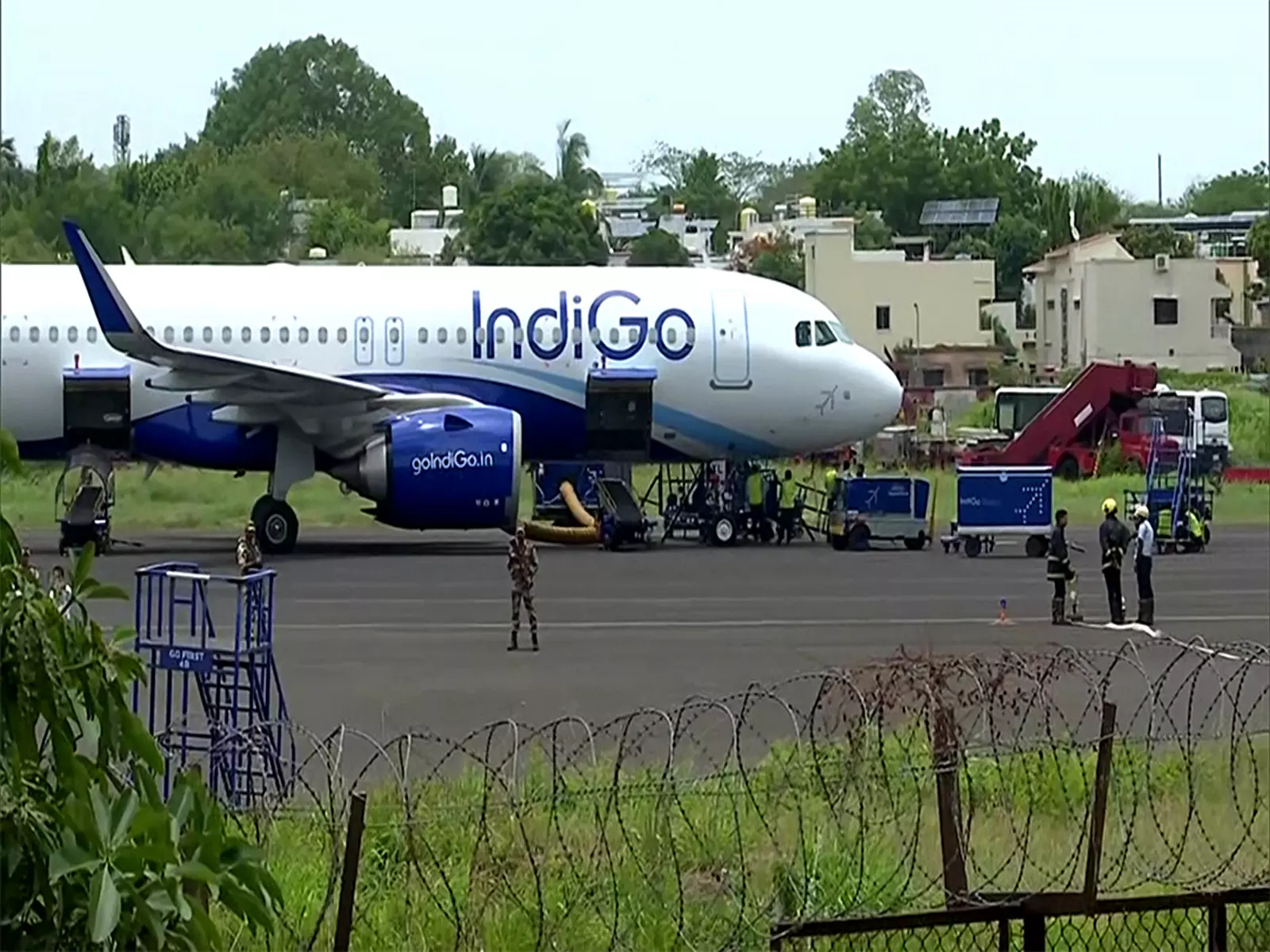DGCA ने इंडिगो उड़ानों की समीक्षा की DGCA ने इंडिगो उड़ानों की समीक्षा की