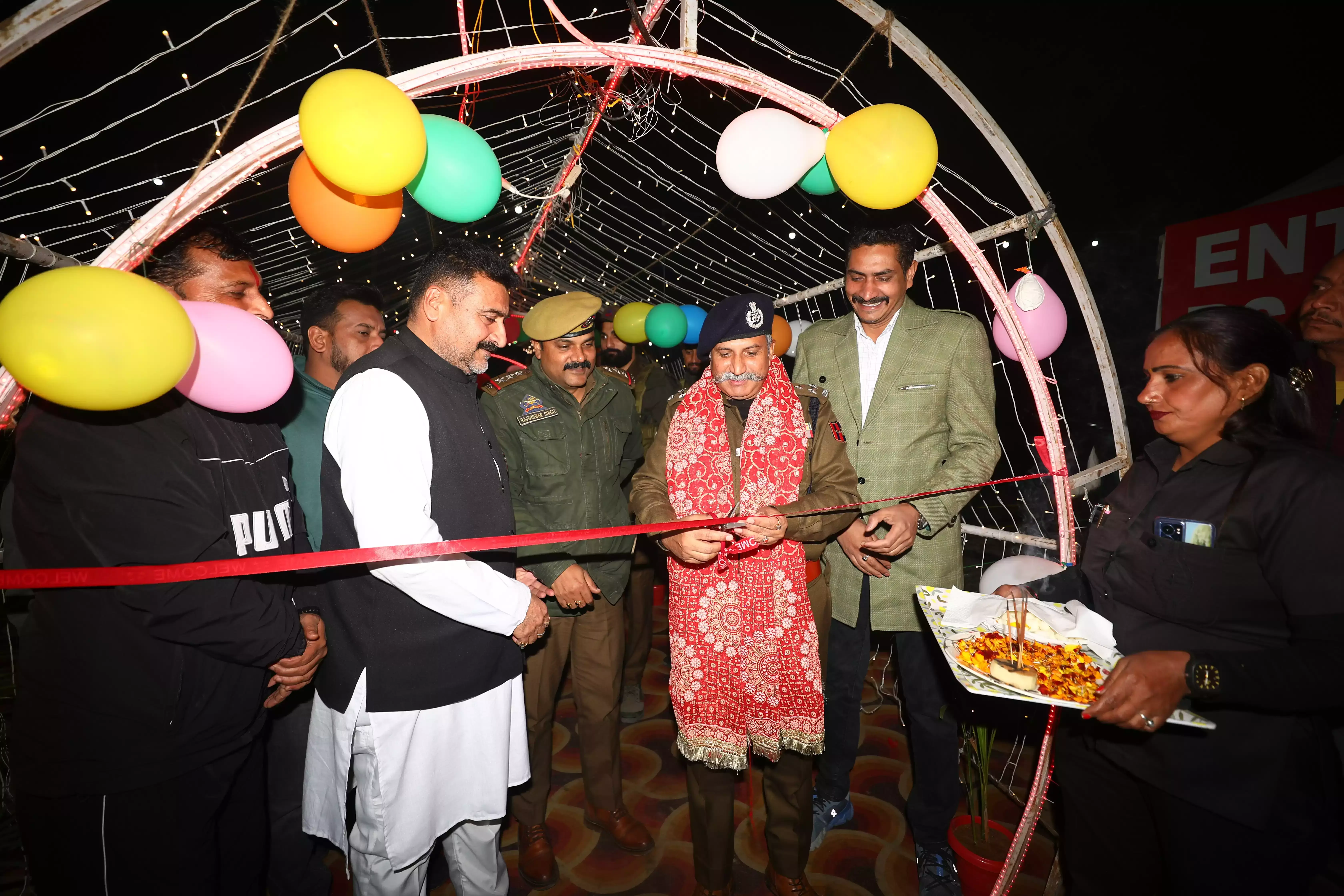 Jammu: डीआइजी की मौजूदगी में आयोजित हुआ विंटर कार्निव
