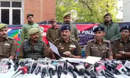 Jammu क्षेत्र में बड़े सीमा पार नार्को टेरर नेटवर्क का भंडाफोड़; 5 गिरफ्तार Jammu क्षेत्र में बड़े सीमा पार नार्को टेरर नेटवर्क का भंडाफोड़; 5 गिरफ्तार