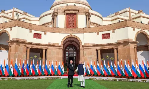 PM Modi ने पुतिन से कहा—दुनिया का कल्याण शांति से संभव