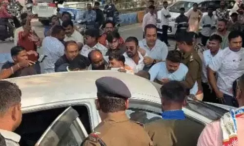 CG BREAKING: अमित बघेल गिरफ्तार, जानें किस मामले में थे फरार... CG BREAKING: अमित बघेल गिरफ्तार, जानें किस मामले में थे फरार...