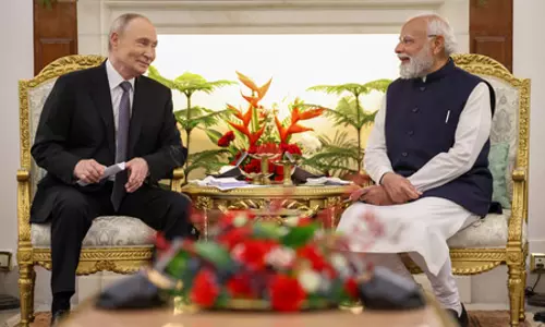 यूक्रेन संकट सुलझाने की कोशिशों के लिए रूसी राष्ट्रपति पुतिन ने पीएम मोदी का किया धन्यवाद यूक्रेन संकट सुलझाने की कोशिशों के लिए रूसी राष्ट्रपति पुतिन ने पीएम मोदी का किया धन्यवाद