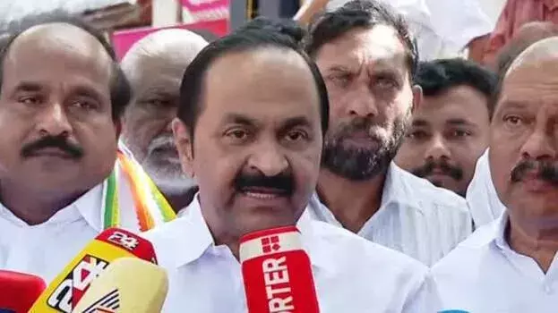 CPM नेताओं के खिलाफ कोई कार्रवाई नहीं, चुनाव तक कडकम्पल्ली से पूछताछ न करने का दबाव CPM नेताओं के खिलाफ कोई कार्रवाई नहीं, चुनाव तक कडकम्पल्ली से पूछताछ न करने का दबाव