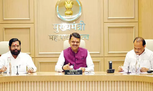महायुति सरकार: आरक्षण के उथल-पुथल के बीच इंफ्रास्ट्रक्चर में अहम उपलब्धियां महायुति सरकार: आरक्षण के उथल-पुथल के बीच इंफ्रास्ट्रक्चर में अहम उपलब्धियां
