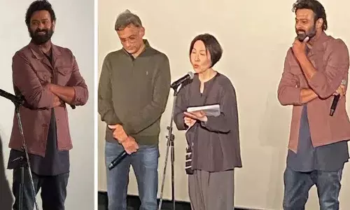 प्रभास ने जापान में मचाई धूम... Bahubali की स्पेशल स्क्रीनिंग में नए लुक में दिखे डार्लिंग प्रभास ने जापान में मचाई धूम... Bahubali की स्पेशल स्क्रीनिंग में नए लुक में दिखे डार्लिंग