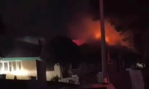 Kangra में पर्यटन होटल धौलाधार में भीषण आग से भारी नुकसान हुआ Kangra में पर्यटन होटल धौलाधार में भीषण आग से भारी नुकसान हुआ