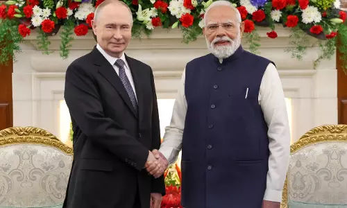 PM Modi: वैश्विक अनिश्चितता के बीच भारत-रूस की दोस्ती ध्रुव तारे की तरह स्थिर है