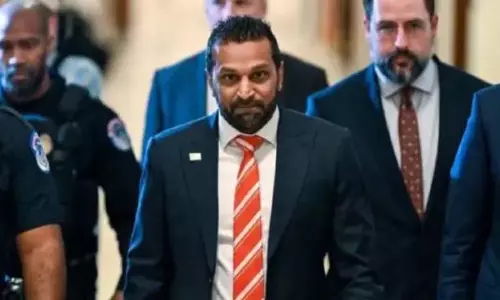 FBI डायरेक्टर ने 3 मिलियन डेटा लाइनों की समीक्षा के बाद ब्रायन कोल की पहचान की FBI डायरेक्टर ने 3 मिलियन डेटा लाइनों की समीक्षा के बाद ब्रायन कोल की पहचान की