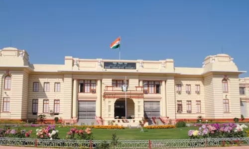 Bihar विधानसभा में सत्र के आखिरी दिन दिखा विपक्ष और सरकार का टकराव Bihar विधानसभा में सत्र के आखिरी दिन दिखा विपक्ष और सरकार का टकराव