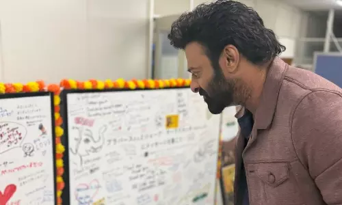 Prabhas जापान में अपनी बाहुबली: द एपिक की स्पेशल स्क्रीनिंग में शामिल हुए
