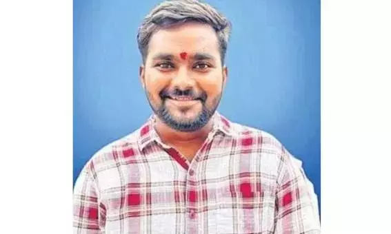 Telangana : वारंगल में कुत्तों के पीछा करने के बाद एक आदमी की मौत हो गई