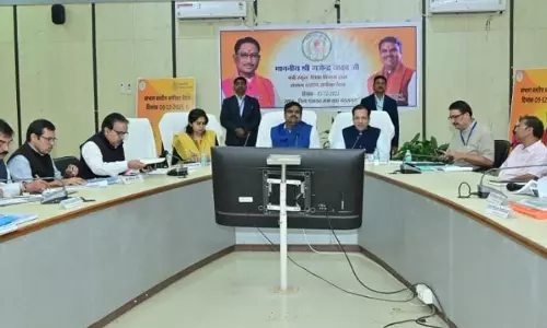 शिक्षा मंत्री ने स्कूलों में ऑनलाइन बायोमेट्रिक उपस्थिति किया अनिवार्य शिक्षा मंत्री ने स्कूलों में ऑनलाइन बायोमेट्रिक उपस्थिति किया अनिवार्य