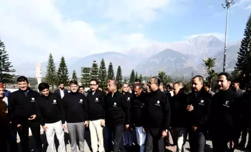 हिमाचल विधानसभा सत्र, BJP विधायक चिट्टा मुक्त हिमाचल जैकेट पहनकर सदन में पहुंचे