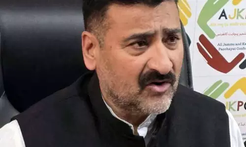 AJKPC ने उमर से सुचारू शासन के लिए कैबिनेट का विस्तार करने को कहा AJKPC ने उमर से सुचारू शासन के लिए कैबिनेट का विस्तार करने को कहा