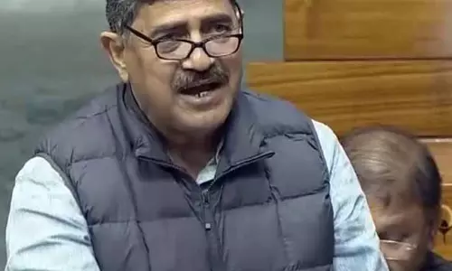 जुगल ने MoRTH से सांबा-उधमपुर रोड को NH घोषित करने की अपील की जुगल ने MoRTH से सांबा-उधमपुर रोड को NH घोषित करने की अपील की