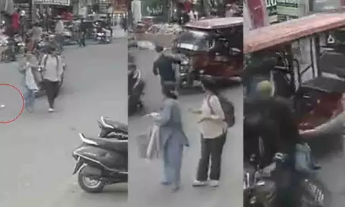Jaipur में महिला का कैश बंडल सड़क पर गिरा, बाइक सवारों ने उठाकर भागे