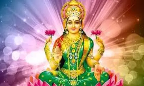 धन-समृद्धि और सौभाग्य पाने के लिए करें मां लक्ष्मी का विशेष पूजन धन-समृद्धि और सौभाग्य पाने के लिए करें मां लक्ष्मी का विशेष पूजन