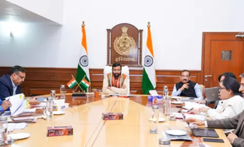 हरियाणा में CM ने पारदर्शिता और पब्लिक-ओरिएंटेशन पर जोर दिया हरियाणा में CM ने पारदर्शिता और पब्लिक-ओरिएंटेशन पर जोर दिया