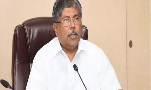 राज्य में नगर पालिका चुनाव पहले होंगे - Chandrakant Patil राज्य में नगर पालिका चुनाव पहले होंगे - Chandrakant Patil