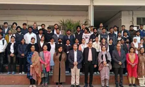 DDC ने करियर, कैश फ्लो और कॉन्शियस लिविंग पर एक सेशन ऑर्गनाइज़ किया DDC ने करियर, कैश फ्लो और कॉन्शियस लिविंग पर एक सेशन ऑर्गनाइज़ किया