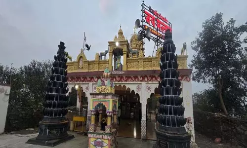 Kharpudi Khandoba मंदिर से 21 किलो चांदी, मुकुट, सिंहासन; 40 लाख रुपये की चोरी हुई।