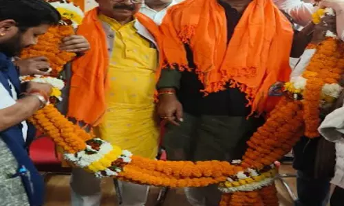 रायपुर में भाजपा के नए जिला प्रभारी राजेंद्र शर्मा का जोशीला स्वागत रायपुर में भाजपा के नए जिला प्रभारी राजेंद्र शर्मा का जोशीला स्वागत