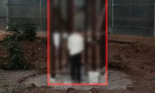 CG BREAKING: मां की मौत से दुखी होकर बेटे ने की आत्महत्या CG BREAKING: मां की मौत से दुखी होकर बेटे ने की आत्महत्या