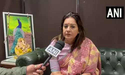 इंडिगो फ्लाइट संकट पर प्रियंका चतुर्वेदी का आरोप इंडिगो फ्लाइट संकट पर प्रियंका चतुर्वेदी का आरोप
