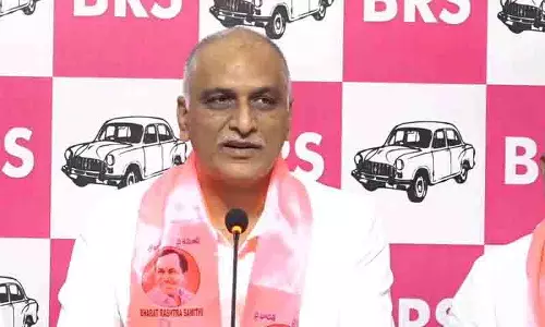 Harish Rao ने पुलिस हेल्थ स्कीम को कमजोर करने के लिए कांग्रेस की आलोचना की Harish Rao ने पुलिस हेल्थ स्कीम को कमजोर करने के लिए कांग्रेस की आलोचना की