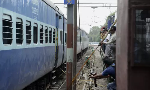 Northern रेलवे ने यात्रियों की मदद के लिए कोच बढ़ाए